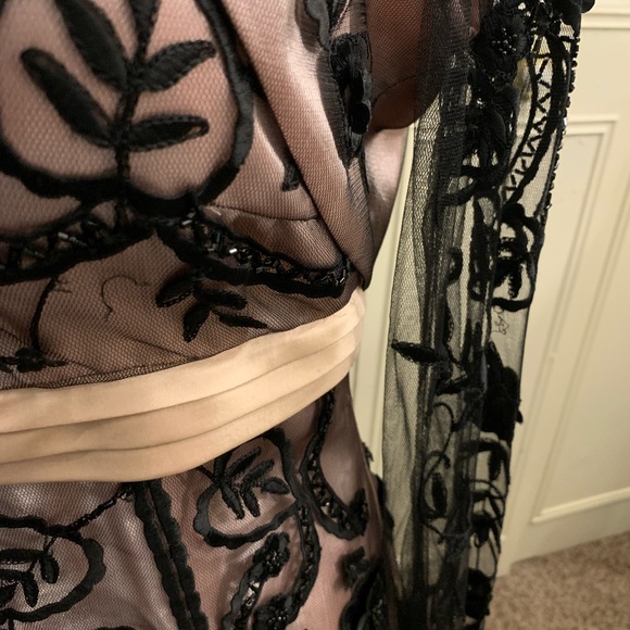 Elegant Black and Pink Embroidered Dress with matching bolero jacket - Picture 6 of 6